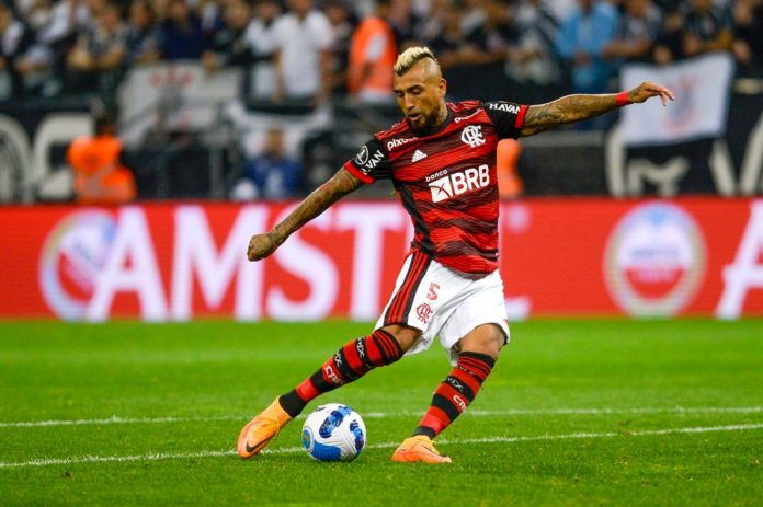 Arturo VIdal.CR Flamengo