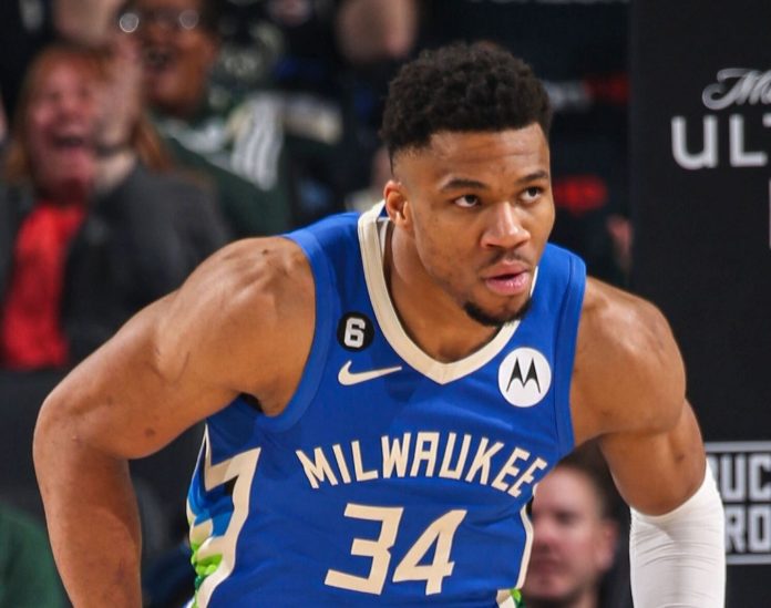 Giannis Antetokounmpo-Bucks de Milwaukee